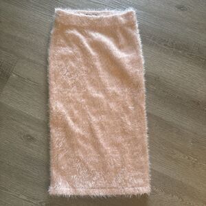 Lulu’s Coveted Curated Collected  Pink Eyelash Fringe Pencil Skirt Size Small